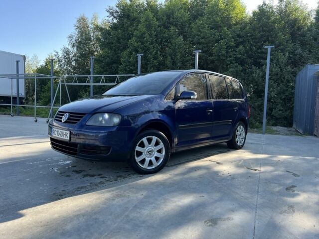Синий Фольксваген Туран, объемом двигателя 1.9 л и пробегом 287 тыс. км за 5500 $, фото 1 на Automoto.ua