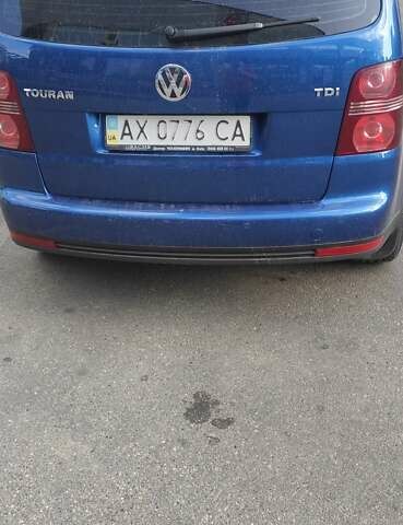 Синій Фольксваген Туран, об'ємом двигуна 1.9 л та пробігом 270 тис. км за 9200 $, фото 1 на Automoto.ua