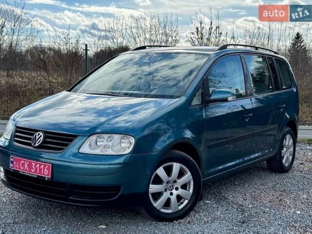 Зеленый Фольксваген Туран, объемом двигателя 1.6 л и пробегом 186 тыс. км за 5150 $, фото 1 на Automoto.ua
