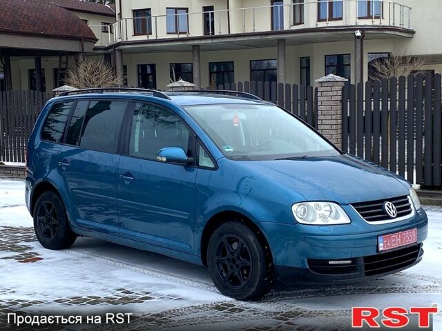 Зеленый Фольксваген Туран, объемом двигателя 1.6 л и пробегом 186 тыс. км за 6000 $, фото 1 на Automoto.ua