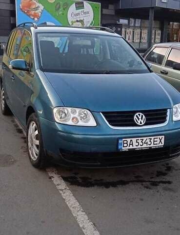 Зеленый Фольксваген Туран, объемом двигателя 1.9 л и пробегом 190 тыс. км за 6750 $, фото 1 на Automoto.ua