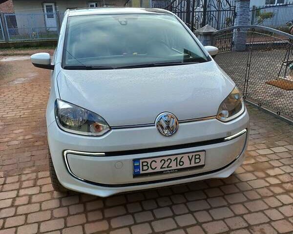 Білий Фольксваген Ап, об'ємом двигуна 0 л та пробігом 102 тис. км за 5900 $, фото 1 на Automoto.ua