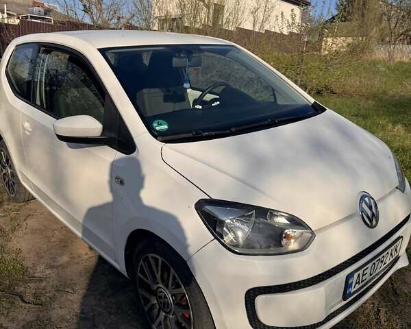 Білий Фольксваген Ап, об'ємом двигуна 1 л та пробігом 109 тис. км за 5100 $, фото 1 на Automoto.ua