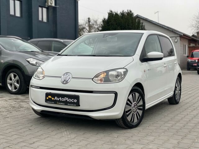 Белый Фольксваген Ап, объемом двигателя 0 л и пробегом 104 тыс. км за 6700 $, фото 1 на Automoto.ua