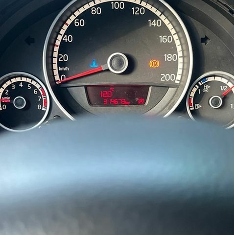 Білий Фольксваген Ап, об'ємом двигуна 1 л та пробігом 322 тис. км за 4500 $, фото 1 на Automoto.ua