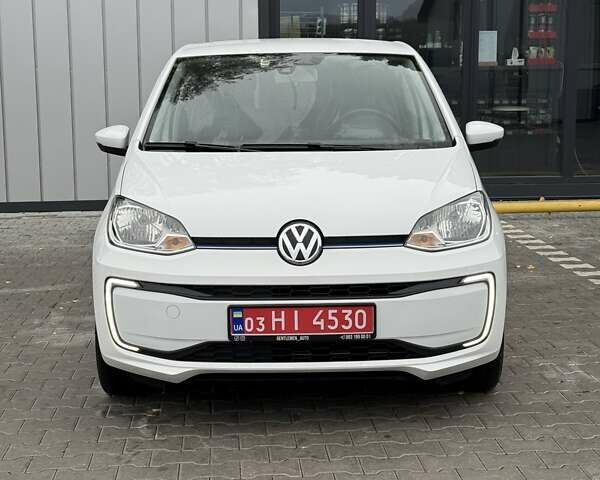 Белый Фольксваген Ап, объемом двигателя 0 л и пробегом 78 тыс. км за 8499 $, фото 1 на Automoto.ua