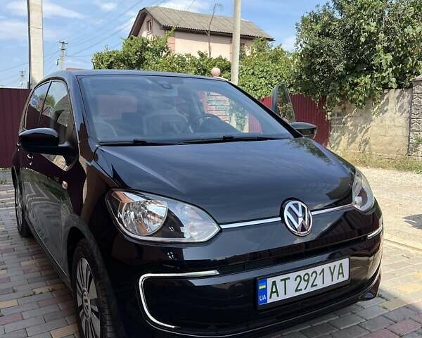 Черный Фольксваген Ап, объемом двигателя 0 л и пробегом 90 тыс. км за 7400 $, фото 1 на Automoto.ua