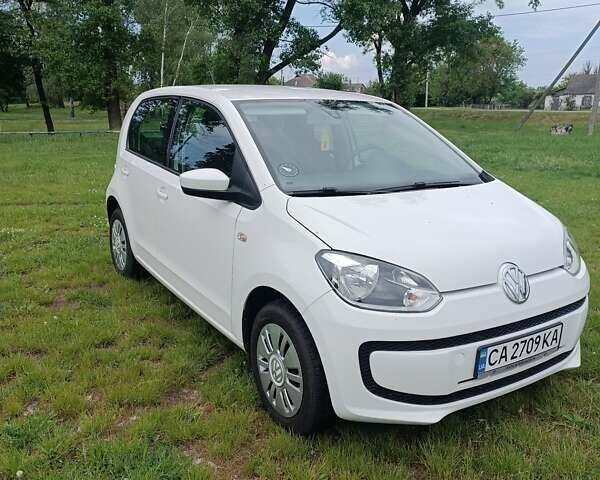 Фольксваген Ап, объемом двигателя 1 л и пробегом 161 тыс. км за 7200 $, фото 1 на Automoto.ua