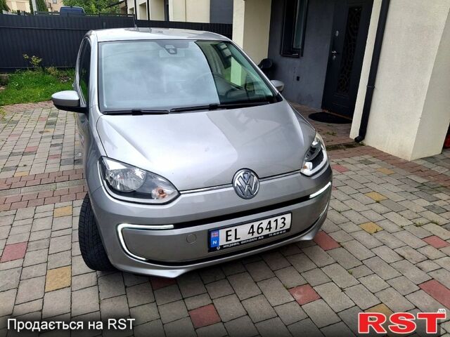 Серый Фольксваген Ап, объемом двигателя 0.11 л и пробегом 120 тыс. км за 6100 $, фото 1 на Automoto.ua