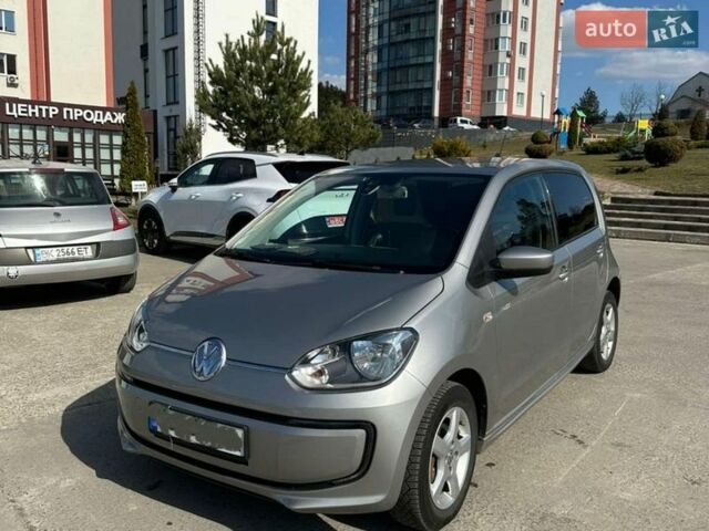 Серый Фольксваген Ап, объемом двигателя 0 л и пробегом 200 тыс. км за 5900 $, фото 1 на Automoto.ua