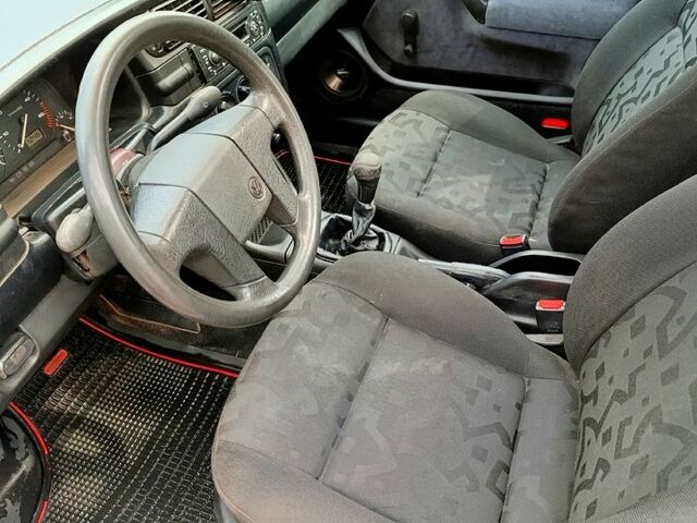 Білий Фольксваген Венто, об'ємом двигуна 1.9 л та пробігом 290 тис. км за 2000 $, фото 1 на Automoto.ua