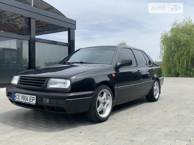 Чорний Фольксваген Венто, об'ємом двигуна 1.9 л та пробігом 342 тис. км за 2700 $, фото 1 на Automoto.ua