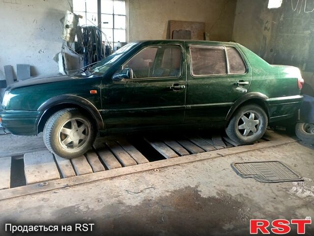 Фольксваген Венто, об'ємом двигуна 1.9 л та пробігом 250 тис. км за 1200 $, фото 1 на Automoto.ua