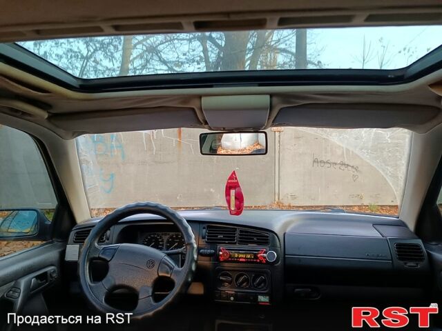 Фольксваген Венто, объемом двигателя 1.8 л и пробегом 0 тыс. км за 1800 $, фото 1 на Automoto.ua