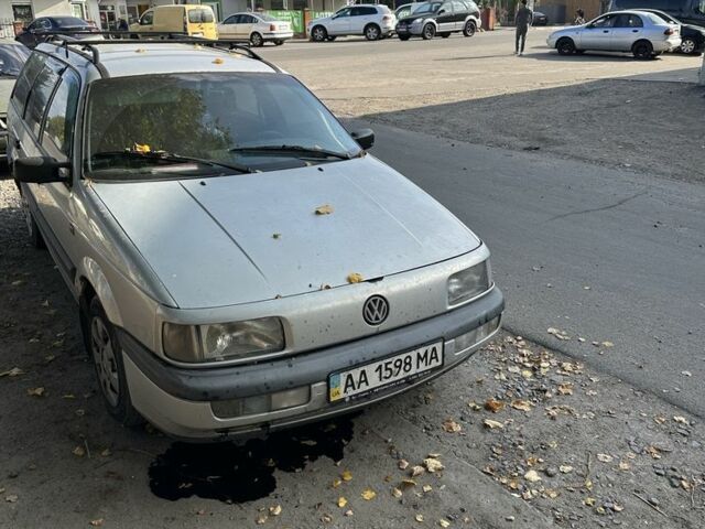 Сірий Фольксваген Венто, об'ємом двигуна 2 л та пробігом 444 тис. км за 352 $, фото 1 на Automoto.ua