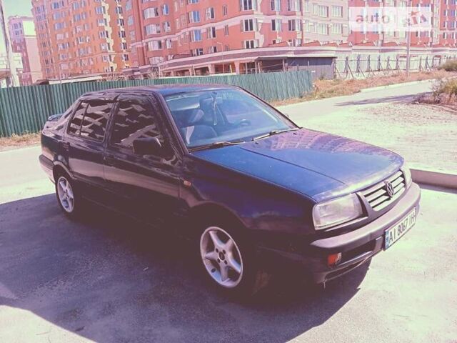 Синій Фольксваген Венто, об'ємом двигуна 1.78 л та пробігом 340 тис. км за 1600 $, фото 1 на Automoto.ua