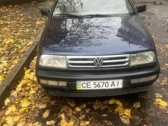 Синій Фольксваген Венто, об'ємом двигуна 0 л та пробігом 300 тис. км за 1601 $, фото 1 на Automoto.ua