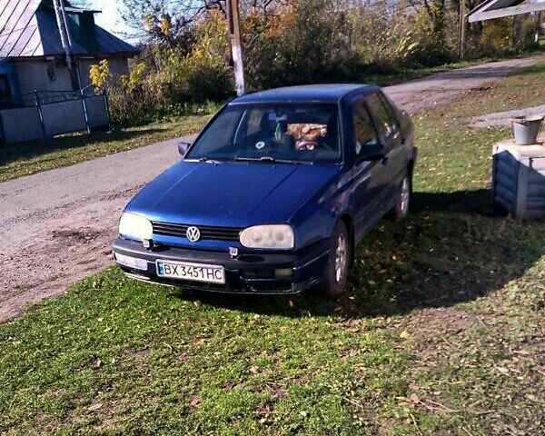 Синий Фольксваген Венто, объемом двигателя 1.78 л и пробегом 333 тыс. км за 1150 $, фото 1 на Automoto.ua