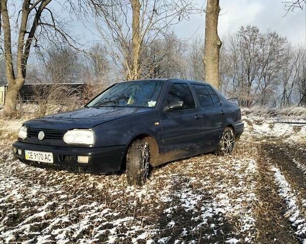 Синій Фольксваген Венто, об'ємом двигуна 1.9 л та пробігом 150 тис. км за 2200 $, фото 1 на Automoto.ua