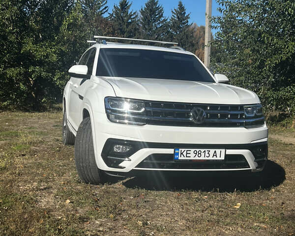 Фольксваген Atlas 2019 в Днепре (Днепропетровске) на Automoto.ua Белый Фольксваген Atlas, объемом двигателя 3.6 л и пробегом 95 тыс. км за 26000 $, фото 1 на Automoto.ua