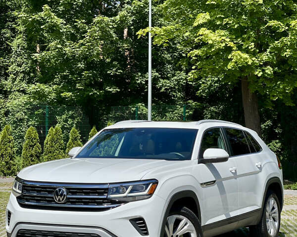 Белый Фольксваген Atlas, объемом двигателя 1.98 л и пробегом 68 тыс. км за 37000 $, фото 1 на Automoto.ua