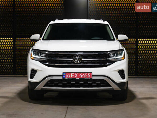 Белый Фольксваген Atlas, объемом двигателя 3.6 л и пробегом 101 тыс. км за 26700 $, фото 1 на Automoto.ua