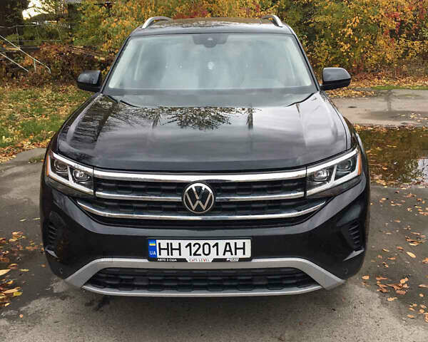 Черный Фольксваген Atlas, объемом двигателя 3.6 л и пробегом 105 тыс. км за 30000 $, фото 1 на Automoto.ua