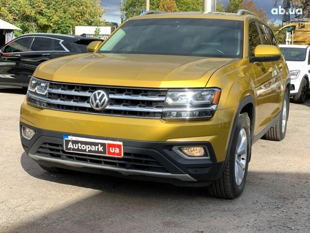 Желтый Фольксваген Atlas, объемом двигателя 3.6 л и пробегом 122 тыс. км за 27290 $, фото 1 на Automoto.ua