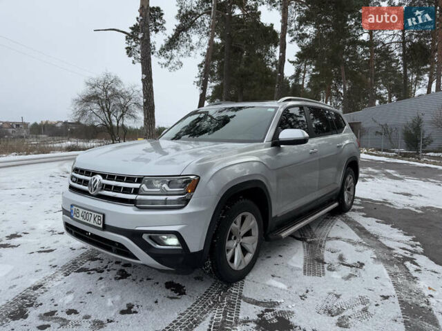 Серый Фольксваген Atlas, объемом двигателя 3.6 л и пробегом 124 тыс. км за 22700 $, фото 1 на Automoto.ua