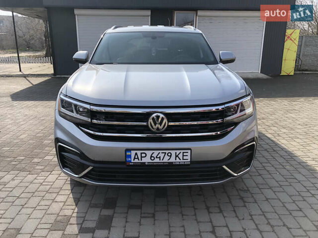 Серый Фольксваген Atlas, объемом двигателя 3.6 л и пробегом 98 тыс. км за 32500 $, фото 1 на Automoto.ua