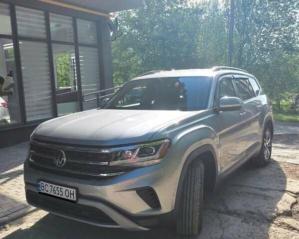 Серый Фольксваген Atlas, объемом двигателя 2 л и пробегом 4 тыс. км за 28000 $, фото 1 на Automoto.ua