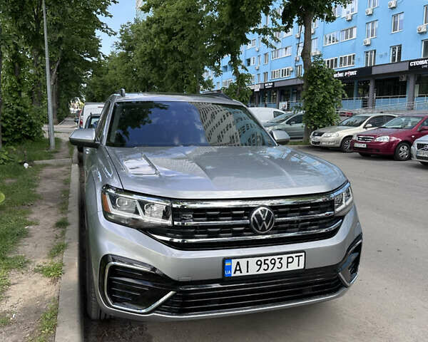 Серый Фольксваген Atlas, объемом двигателя 3.6 л и пробегом 73 тыс. км за 32999 $, фото 1 на Automoto.ua