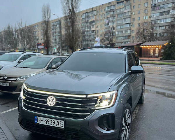 Серый Фольксваген Atlas, объемом двигателя 1.98 л и пробегом 60 тыс. км за 40000 $, фото 1 на Automoto.ua