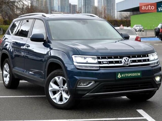 Синий Фольксваген Atlas, объемом двигателя 3.6 л и пробегом 173 тыс. км за 19500 $, фото 1 на Automoto.ua