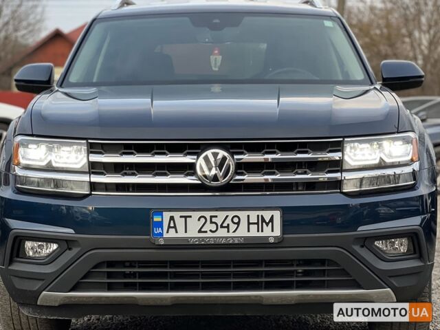 Синий Фольксваген Atlas, объемом двигателя 3.6 л и пробегом 99 тыс. км за 27999 $, фото 1 на Automoto.ua