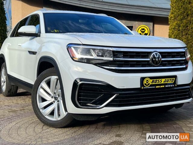 Белый Фольксваген Atlas Cross Sport, объемом двигателя 2 л и пробегом 55 тыс. км за 30800 $, фото 1 на Automoto.ua