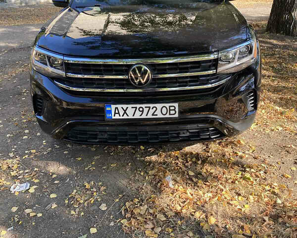 Черный Фольксваген Atlas Cross Sport, объемом двигателя 3.6 л и пробегом 57 тыс. км за 31000 $, фото 1 на Automoto.ua