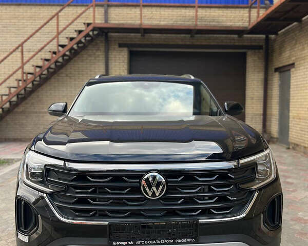 Черный Фольксваген Atlas Cross Sport, объемом двигателя 2 л и пробегом 22 тыс. км за 39500 $, фото 1 на Automoto.ua