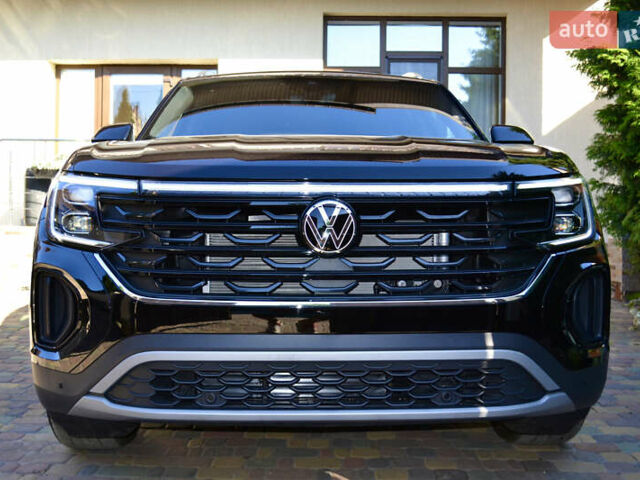 Черный Фольксваген Atlas Cross Sport, объемом двигателя 2 л и пробегом 3 тыс. км за 65000 $, фото 1 на Automoto.ua