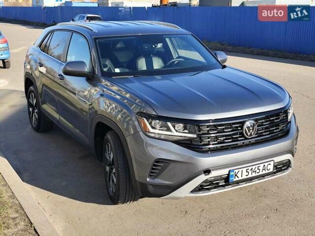 Серый Фольксваген Atlas Cross Sport, объемом двигателя 1.98 л и пробегом 46 тыс. км за 29900 $, фото 1 на Automoto.ua