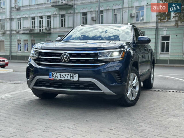 Синий Фольксваген Atlas Cross Sport, объемом двигателя 2 л и пробегом 86 тыс. км за 26400 $, фото 1 на Automoto.ua