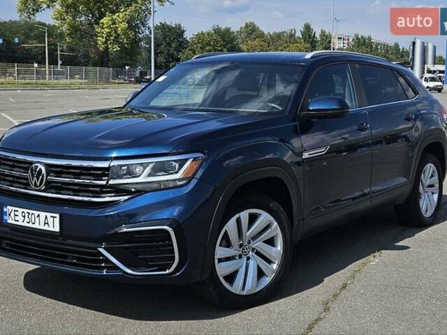 Синий Фольксваген Atlas Cross Sport, объемом двигателя 3.6 л и пробегом 106 тыс. км за 25000 $, фото 1 на Automoto.ua