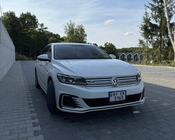 Білий Фольксваген e-Bora, об'ємом двигуна 0 л та пробігом 91 тис. км за 13000 $, фото 1 на Automoto.ua