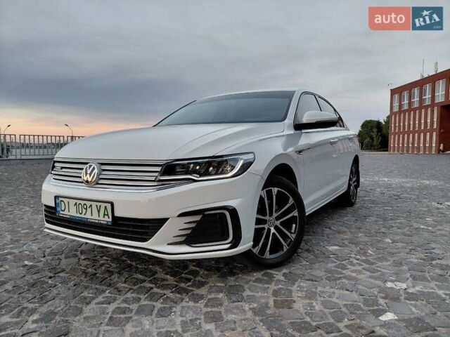 Белый Фольксваген e-Bora, объемом двигателя 0 л и пробегом 94 тыс. км за 14999 $, фото 1 на Automoto.ua