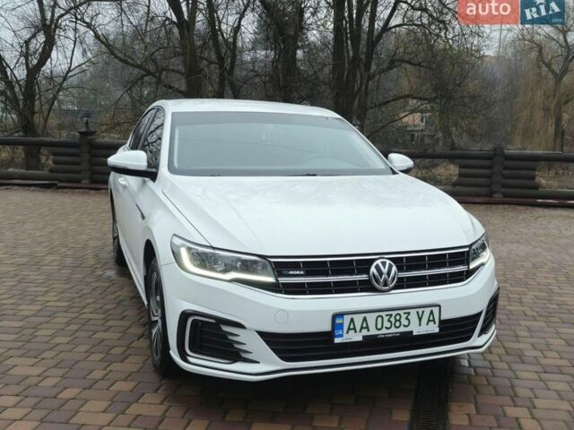 Білий Фольксваген e-Bora, об'ємом двигуна 0 л та пробігом 20 тис. км за 14700 $, фото 1 на Automoto.ua