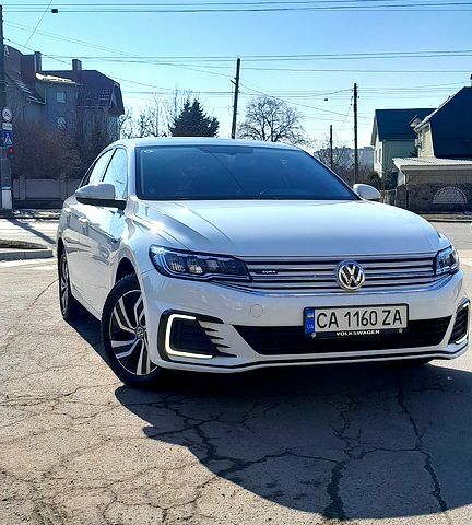 Білий Фольксваген e-Bora, об'ємом двигуна 0 л та пробігом 108 тис. км за 16000 $, фото 1 на Automoto.ua