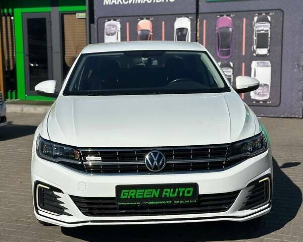 Білий Фольксваген e-Bora, об'ємом двигуна 0 л та пробігом 76 тис. км за 12500 $, фото 1 на Automoto.ua