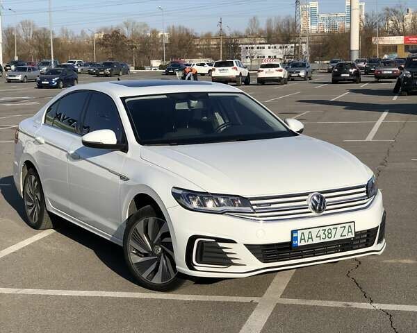 Фольксваген e-Bora, об'ємом двигуна 0 л та пробігом 69 тис. км за 17900 $, фото 1 на Automoto.ua