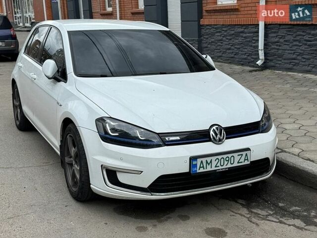 Білий Фольксваген e-Golf, об'ємом двигуна 0 л та пробігом 161 тис. км за 8500 $, фото 1 на Automoto.ua
