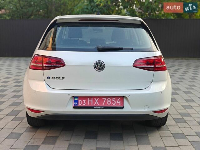 Белый Фольксваген e-Golf, объемом двигателя 0 л и пробегом 152 тыс. км за 7900 $, фото 1 на Automoto.ua